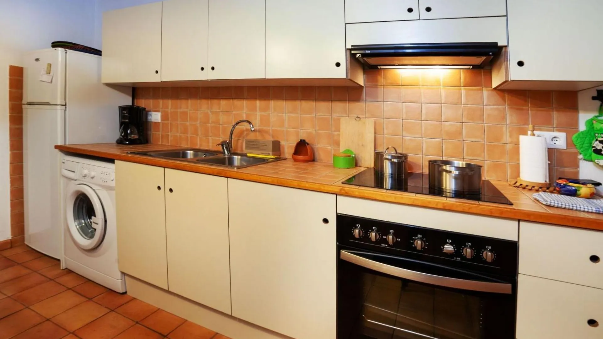 Holiday Home Sant Joan By Interhome كالونج